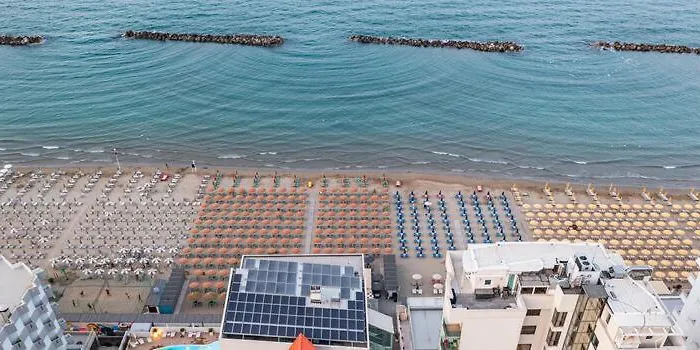 I Tre Gatti 度假居 佩萨罗