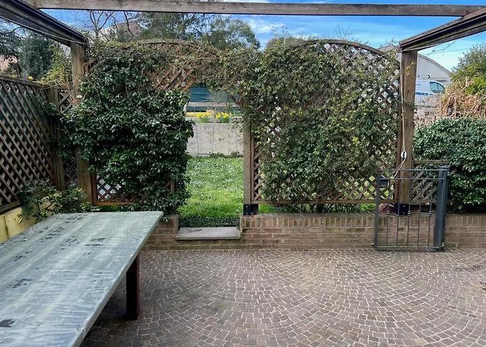 I Tre Gatti * 佩萨罗