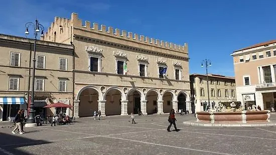 I Tre Gatti 佩萨罗